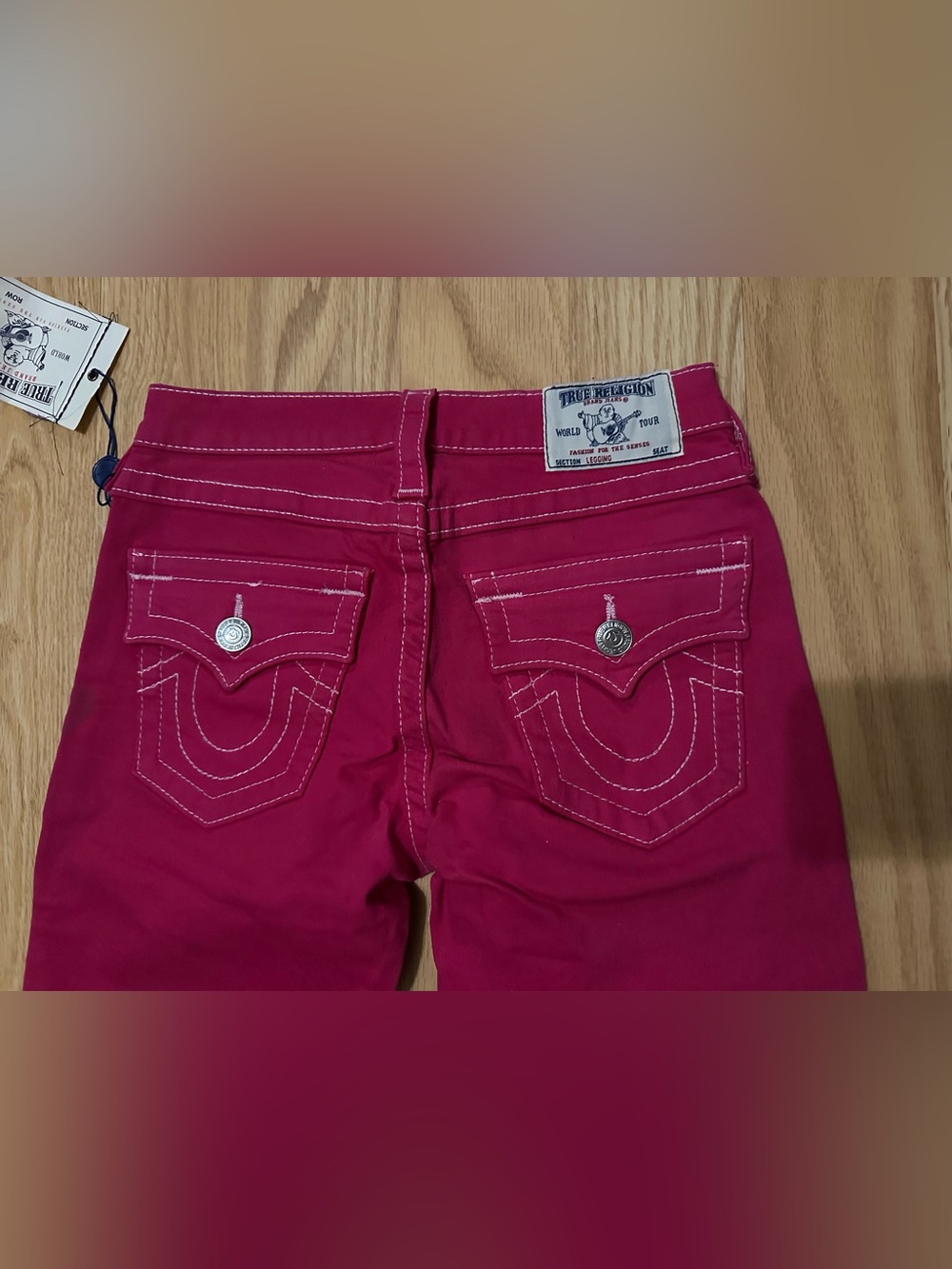 Women’s True Religion Bright Magenta Legging Jeans - Size 26